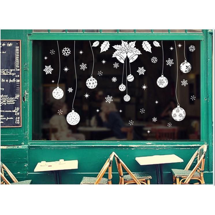 Decal trang trí noel rèm trái châu và chuông trắng