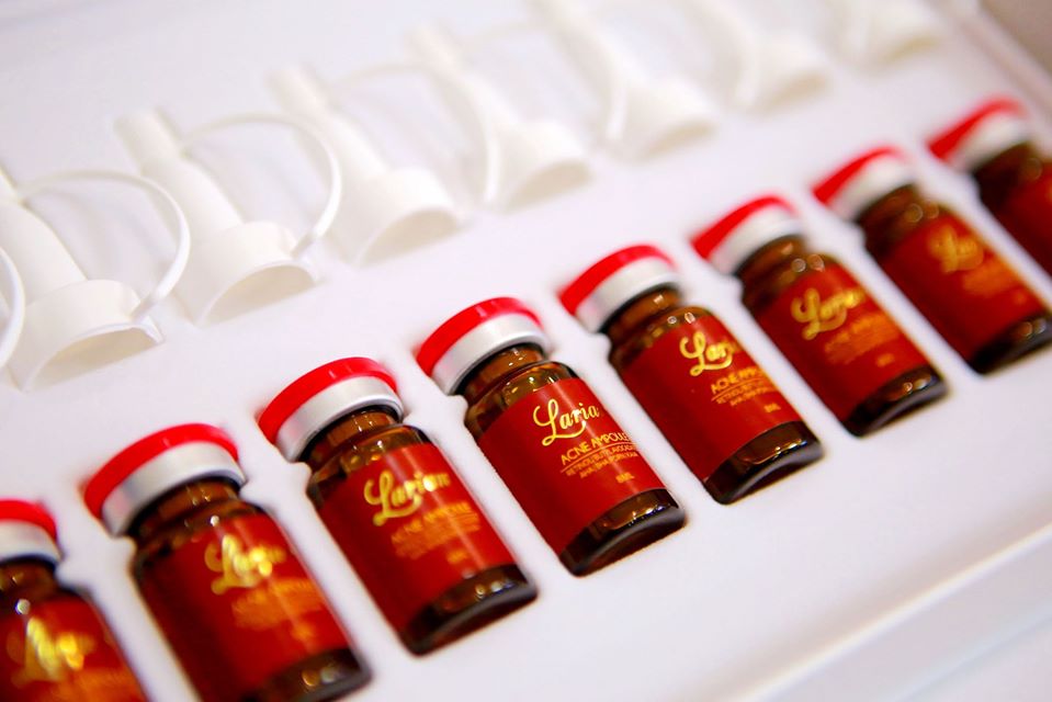 Hộp 10 lọ Tế bào gốc xóa sạch mụn,mờ thâm do mụn DNA cá hồi 10ml