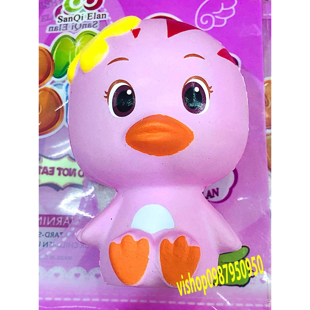Squishy Lớn JUMBO Hình vịt con màu hồng đeo châm vàng Đồ Chơi Xốp Giảm Stress Hình mềm mịn dễ Thương đàn hồi Cho Bé