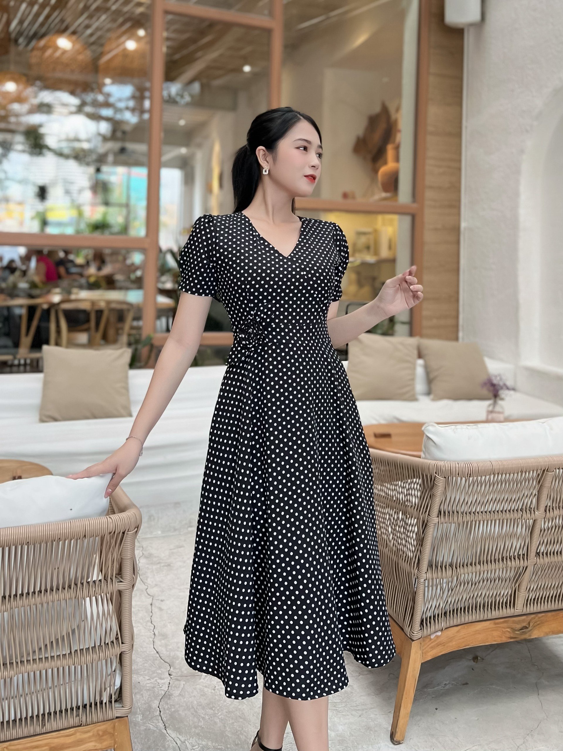 ĐẦM XÒE PHỐI HỌA TIẾT CHẤM BI CAO CẤP