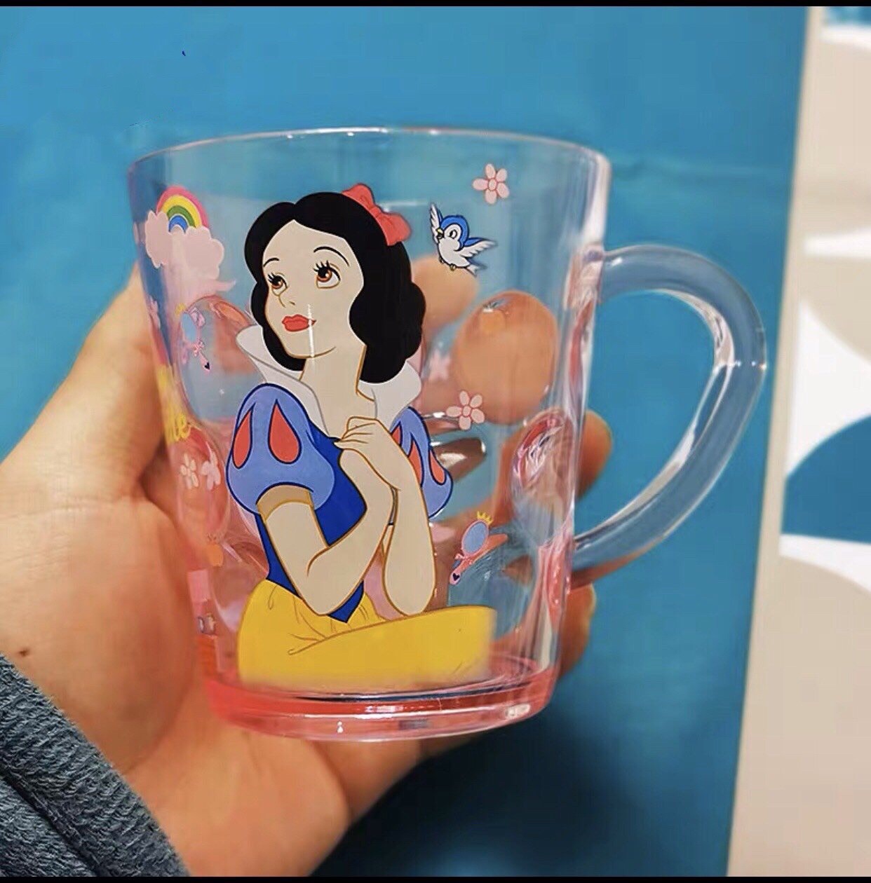 Ly quai cầm trong suốt hình công chúa Bạch Tuyết Snow White siêu xinh cho bé gái - PDA21121-W