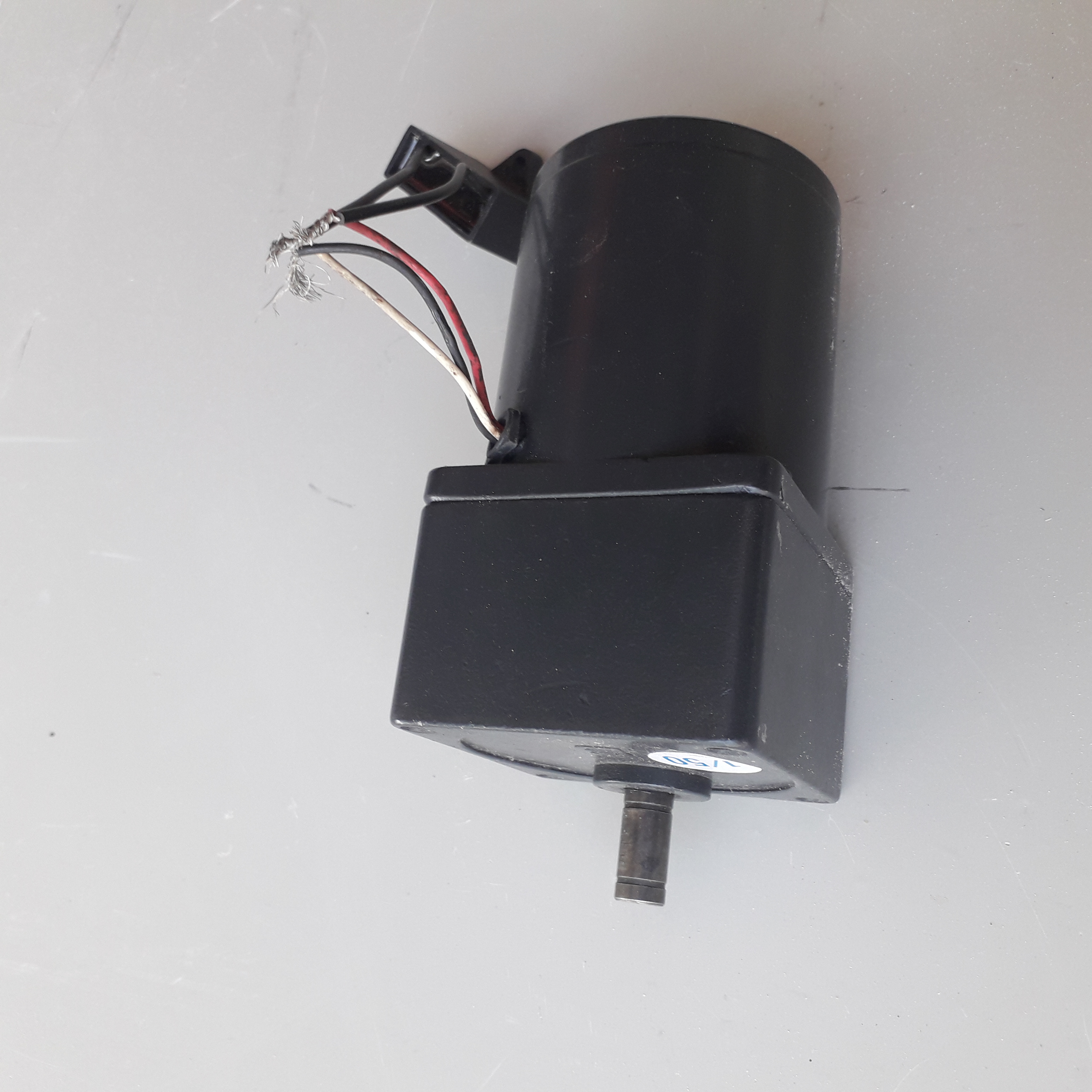 Motor chế máy quay vịt 15w 30 vòng/ phút kèm tụ