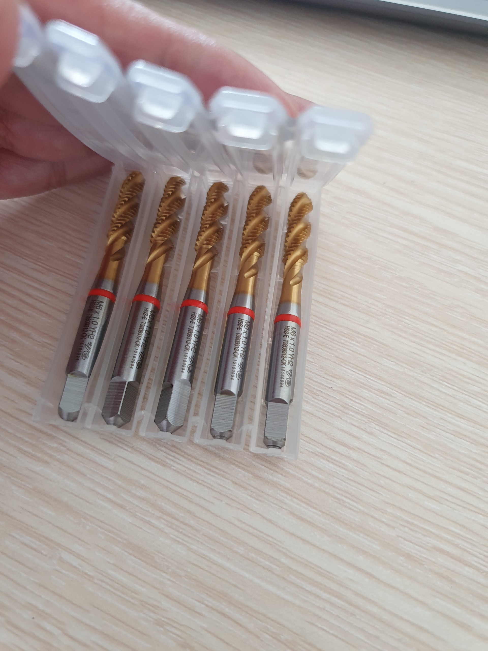 Mũi Taro M6X1.0 YG-1 Korea