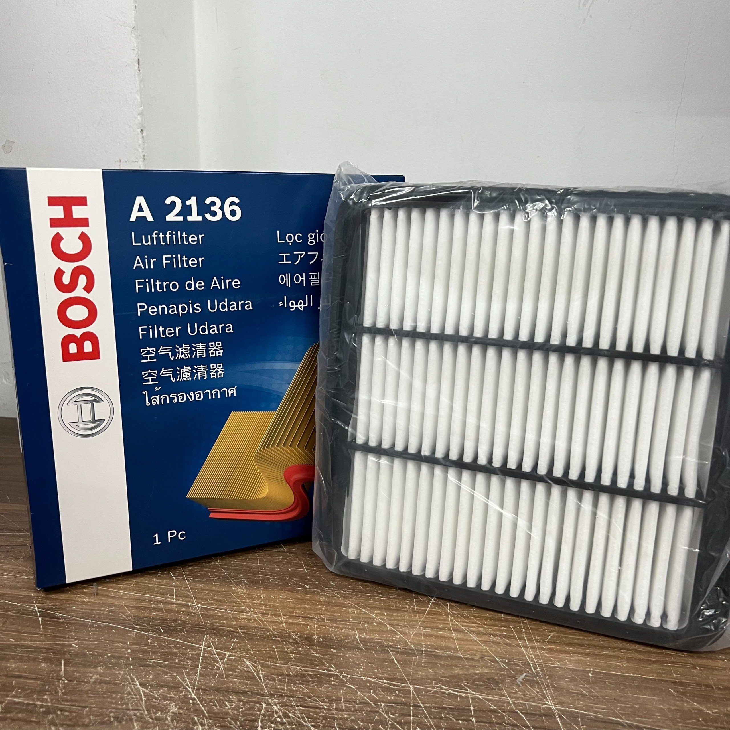 Lọc gió động cơ BOSCH A2136 MITSUBISHI Pajero sport 3.0 , Triton , Xuất xứ China