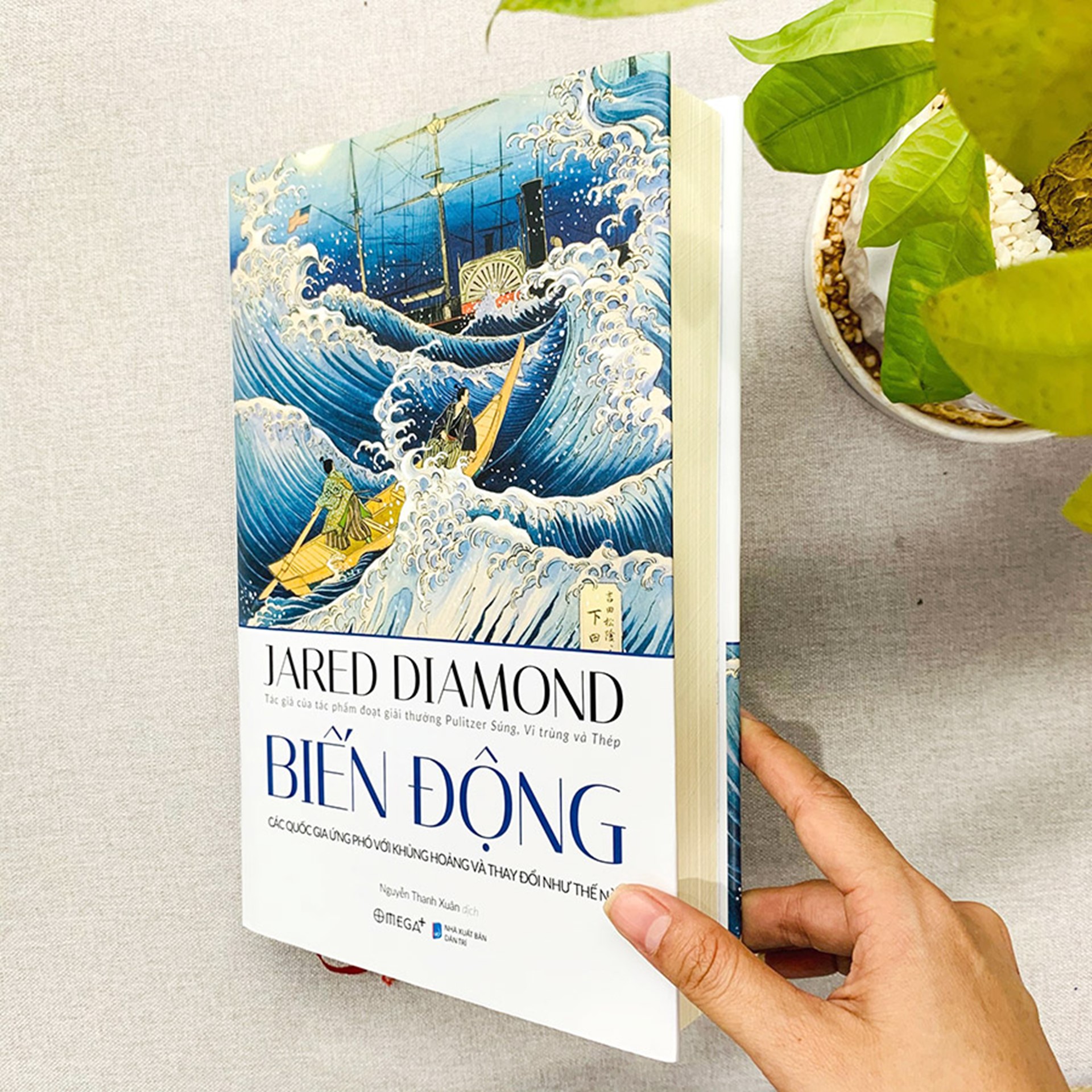 Combo Sách Của Jared Diamond : Thế giới Cho Đến Ngày Hôm Qua + Biến Động