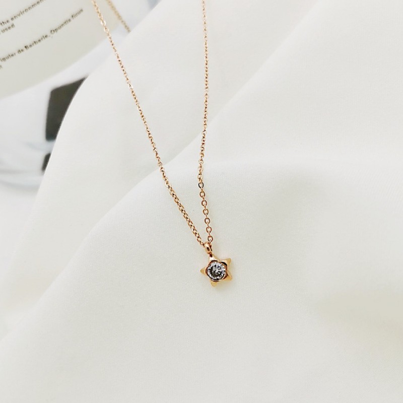 Dây Chuyền Ngôi Sao Nhỏ Xinh Titan Ko Đen TT 3106