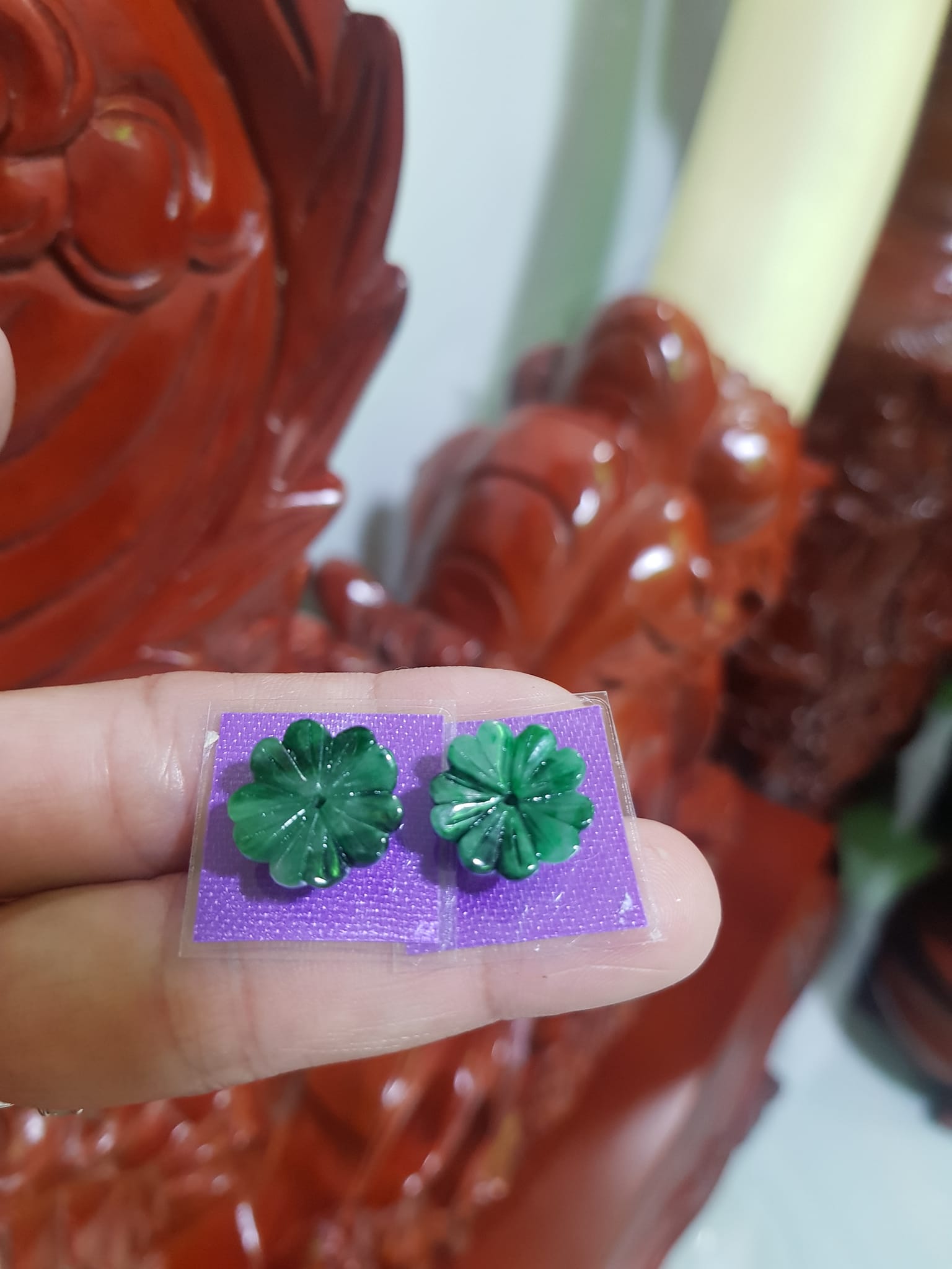 Đôi Bông Tai Bông Mai Trái Tim Size trung mới đẹp 14mm x 4mm Đá Ngọc cẩm thạch tự nhiên xanh đậm điểm sơn thủy bóng đẹp Nữ mệnh Thủy bọc vàng đeo rất đẹp sang ạ