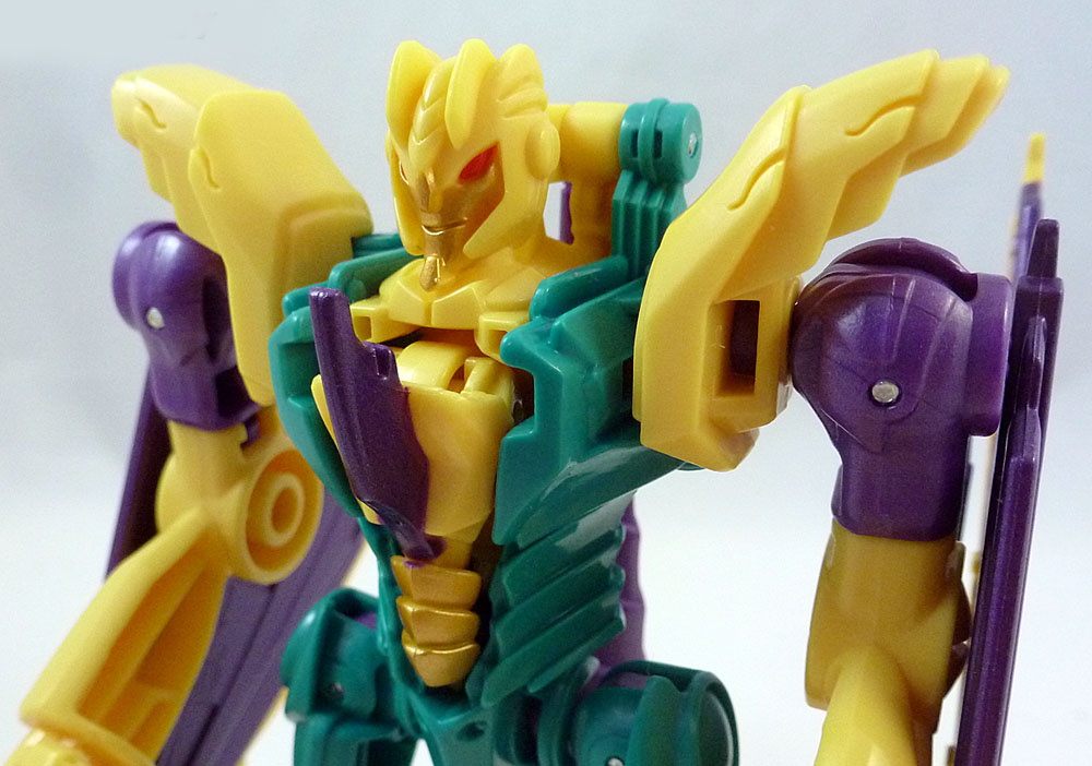 Mô hình Người máy Robot Đại bàng biến hình Beast Hunters Windrazor Predacon