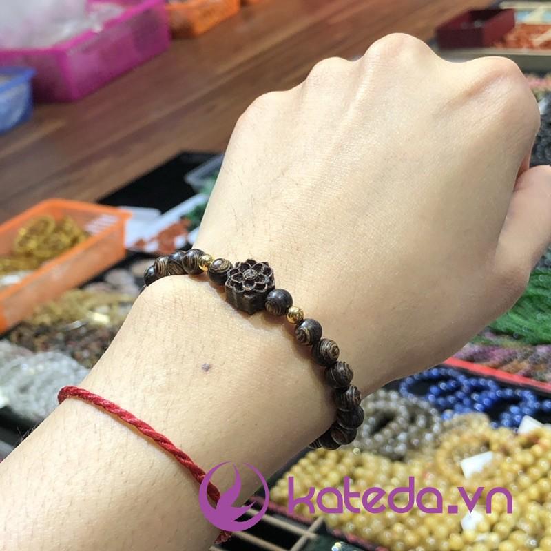 Vòng Tay Trầm Hương Sánh Chìm mix Hoa Sen VTCS