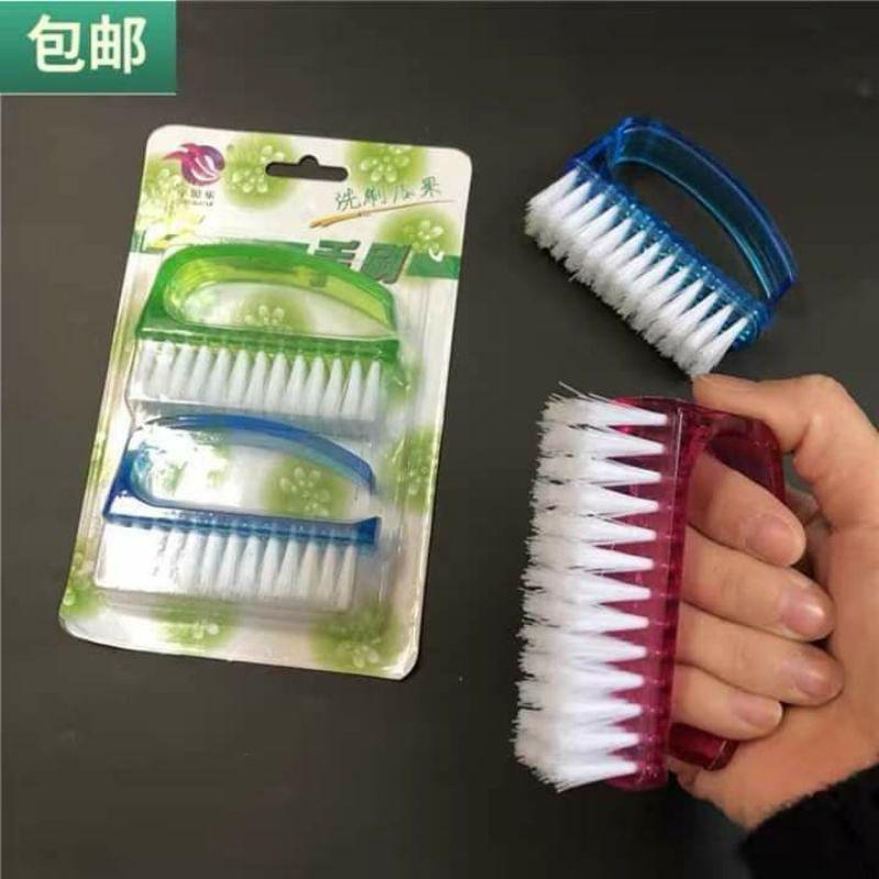 Bàn chải chà móng chân móng tay