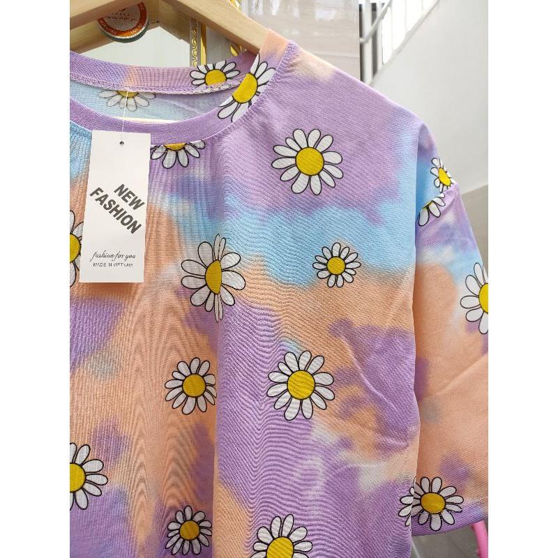 Áo thun form rộng hoa cúc loang màu