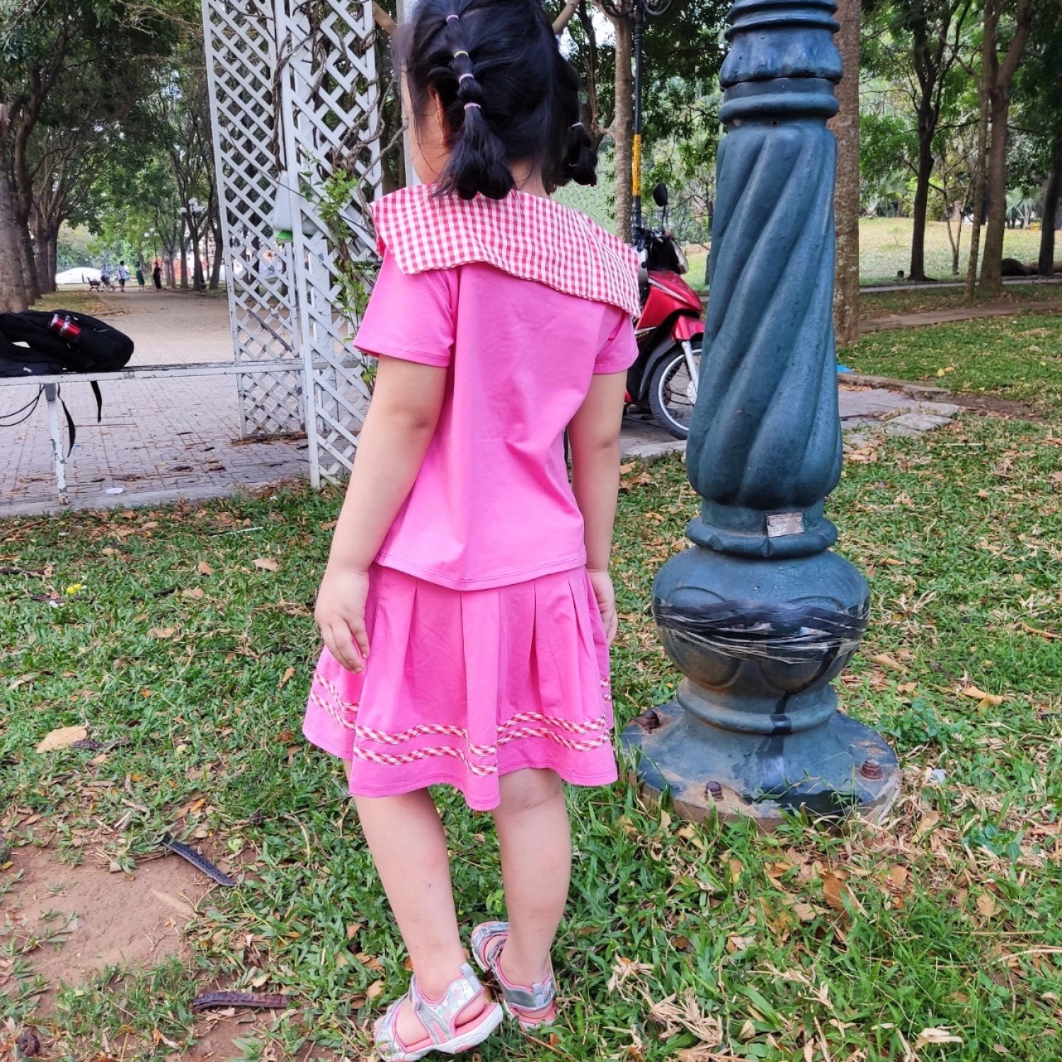 G00000415 (31-38kg) Set áo và chân váy thủy thủ hồng cho bé gái, chất vải cotton 100%