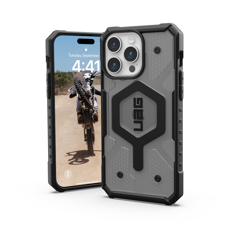 ỐP LƯNG UAG PATHFINDER MAGNETIC CLEAR CHO IPHONE 15 PRO MAX/15 Pro/15 Plus/15 - Hàng Chính Hãng