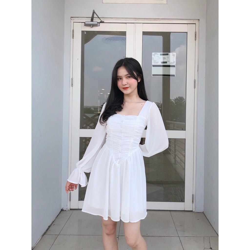 ĐẦM DỰ TIỆC TRẮNG ĐEN NHÚN NGỰC PHỐI NÚT BỌC DÁNG XÒE TAY DÀI CỔ VUÔNG-hình thật shop chụp