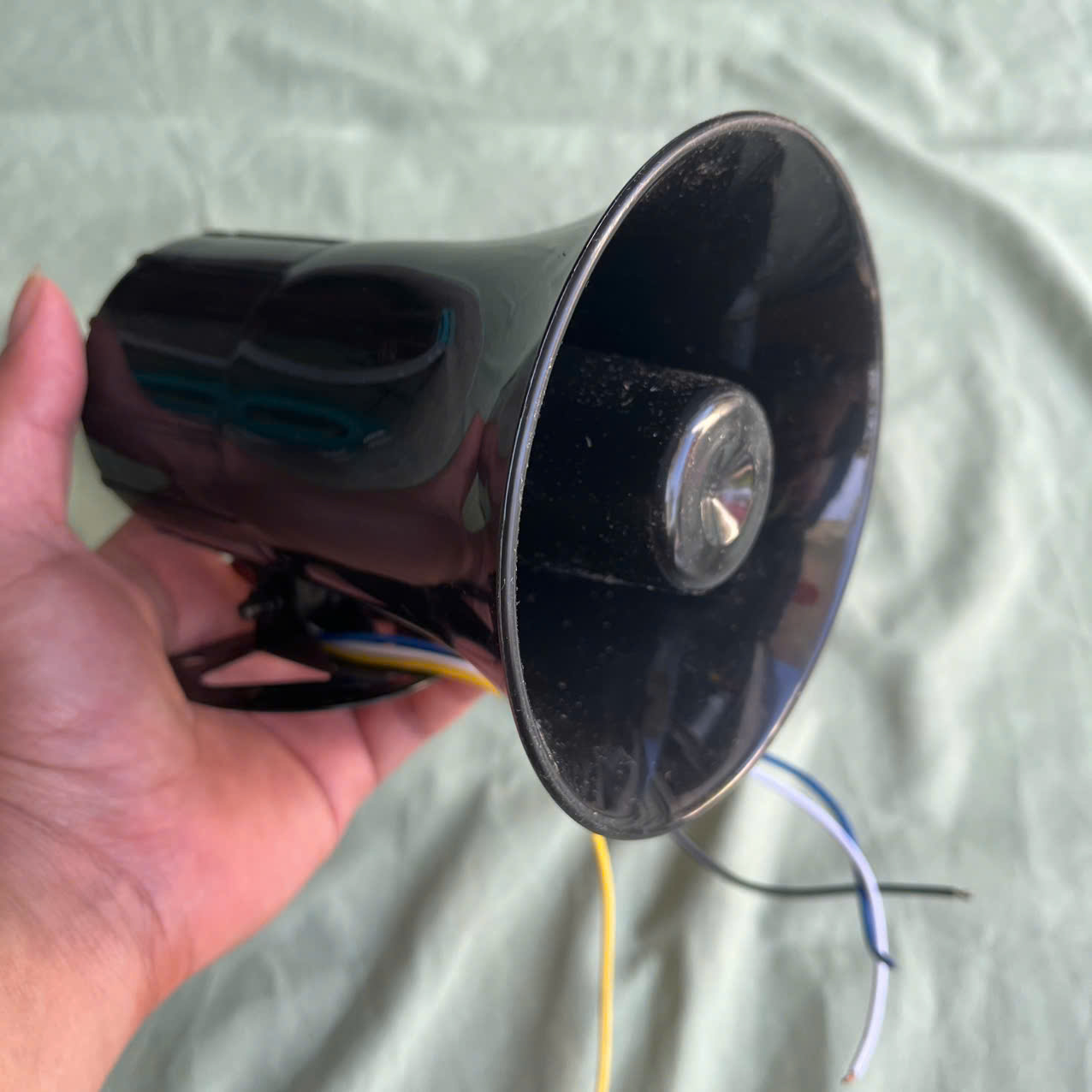 Còi Lùi Và Xi Nhan Xe Tải Phát Giọng Nói 12V-24V Loại Tốt Siêu Bền – An Toàn Hơn Khi Lái Xe đèn pha led