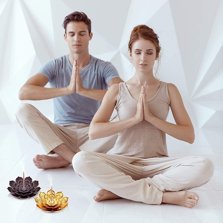 Đế Cắm Nhang Đặt Hương Hợp Kim Hình Hoa Sen 3 Tầng