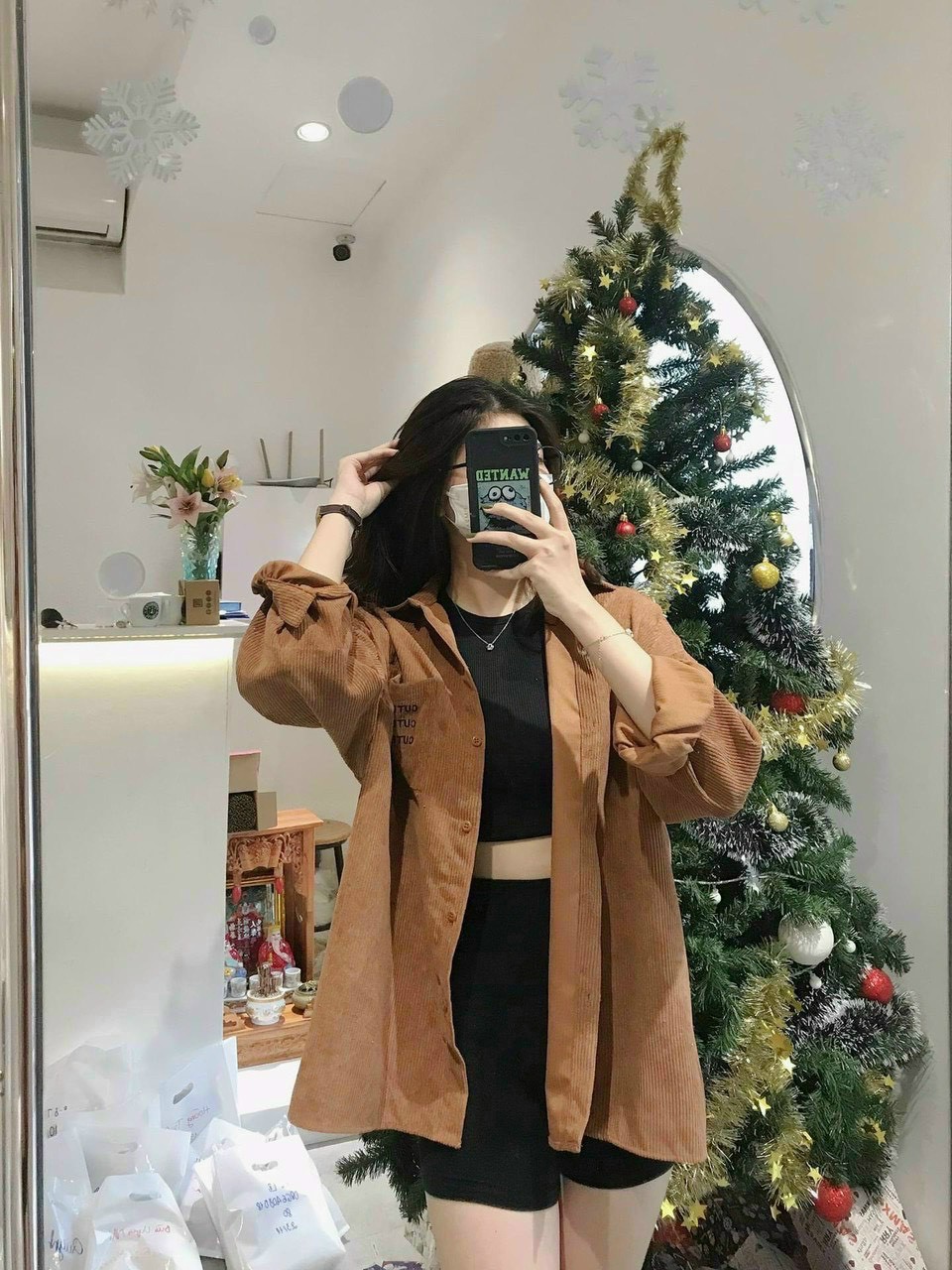 Áo sơ mi nhung gân có túi unisex nam nữ đều mặc đc, Áo Khoác Sơ Mi Nhung Gân Túi Đắp 2 Bên, Form Rộng Phối Nút BẤM Cực Đẹp Unisex Nam Nữ Ulzzang, Áo khoác Nữ Nhung Siêu Đẹp