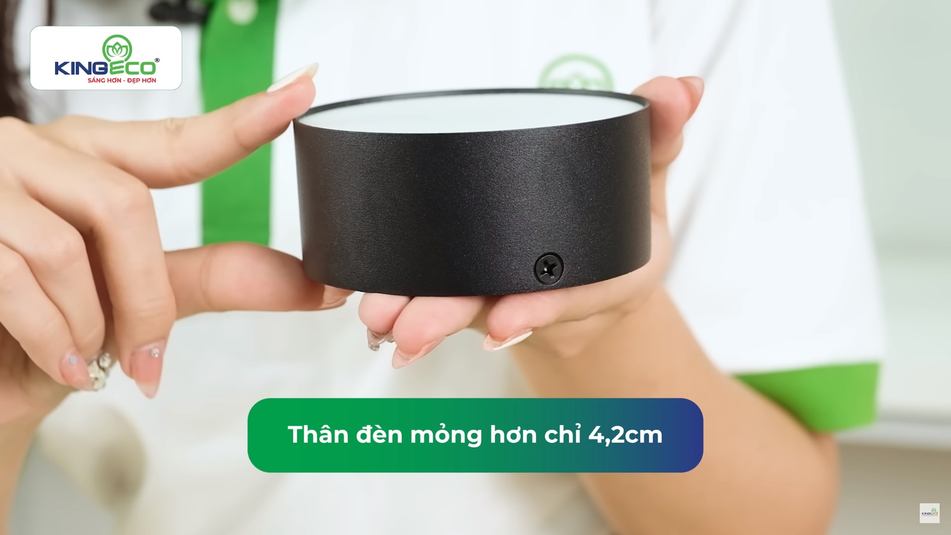 ĐÈN LED ỐNG BƠ LẮP NỔI TRẦN EC-OBK 9W & 12W, VỎ ĐEN/ TRẮNG - KINGECO