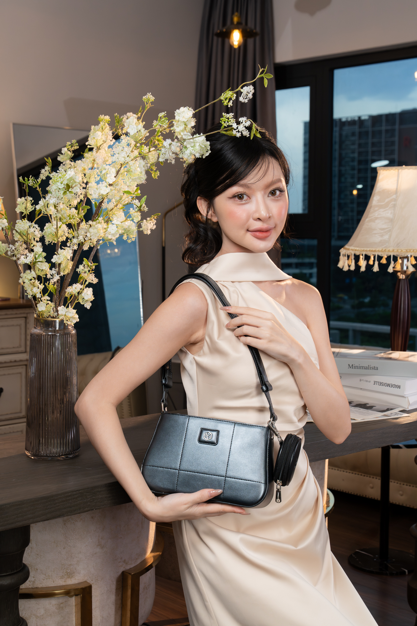 Túi Yuumy ( Thời trang nữ hiện đại kèm ví mini size 24 - Túi đeo chéo da Glossy YN311 )