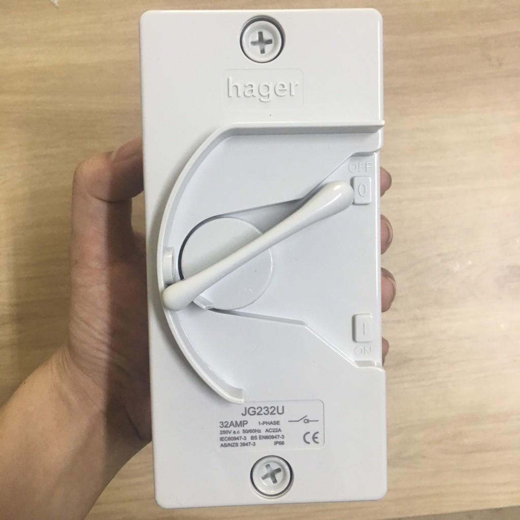 CẦU DAO CÁCH LY CHỐNG THẤM NƯỚC 2P 32A HAGER - JG232U