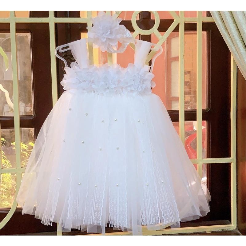 Váy tutu màu trắng