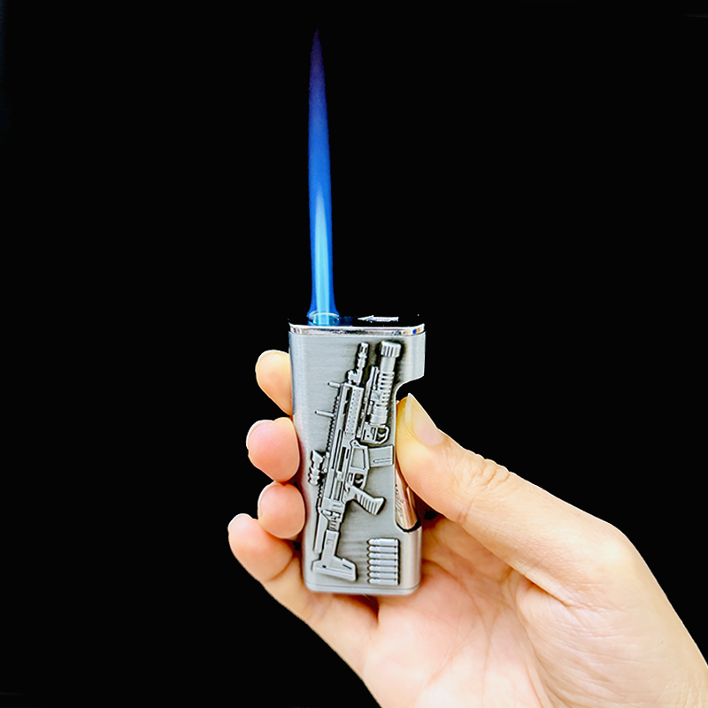 Bật lửa hộp quẹt khè bấm ngang khắc nổi hình cây s-ú-n-g AK - xài gas