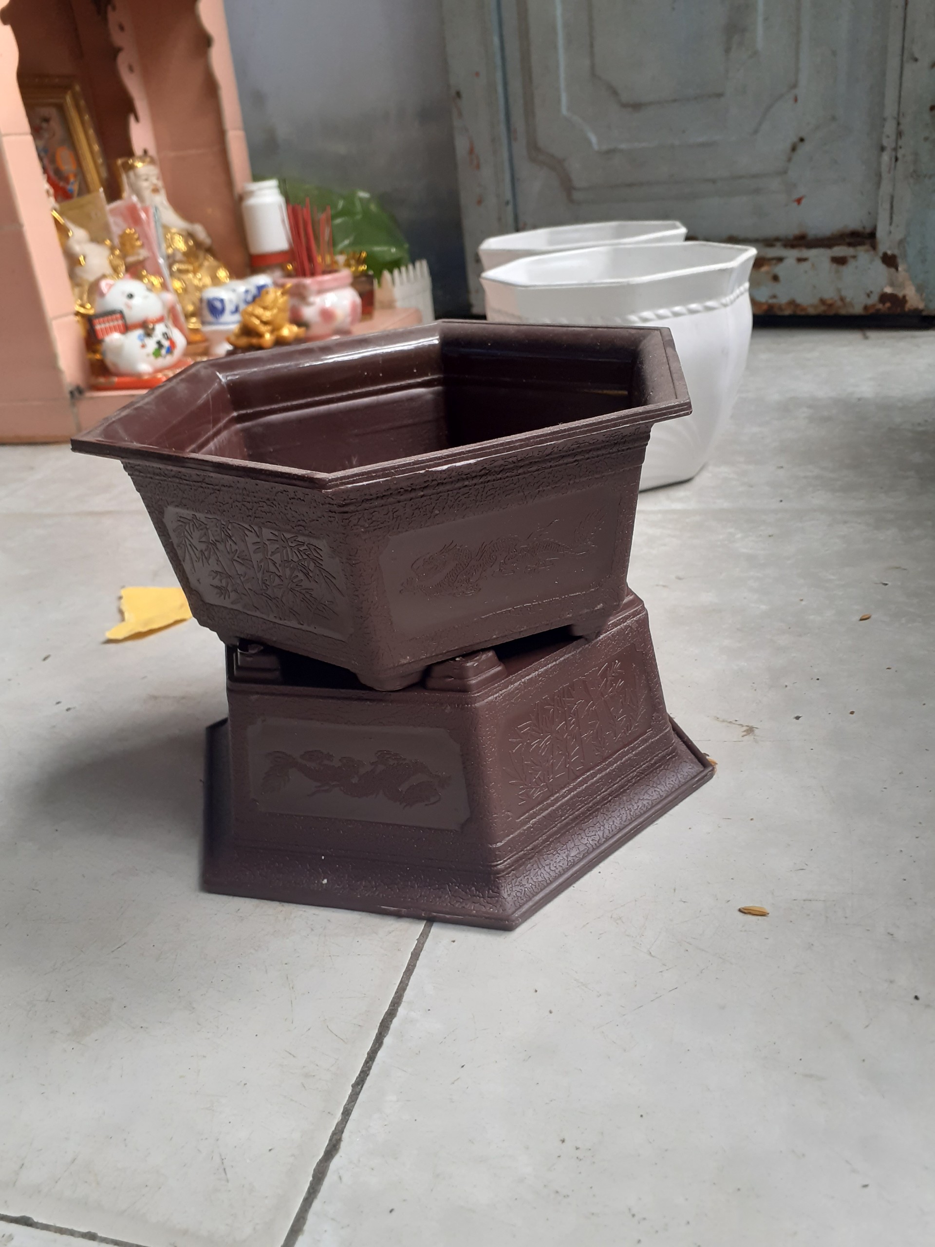 1 cặp chậu nhựa lục giác bonsai mini màu nâu đất.