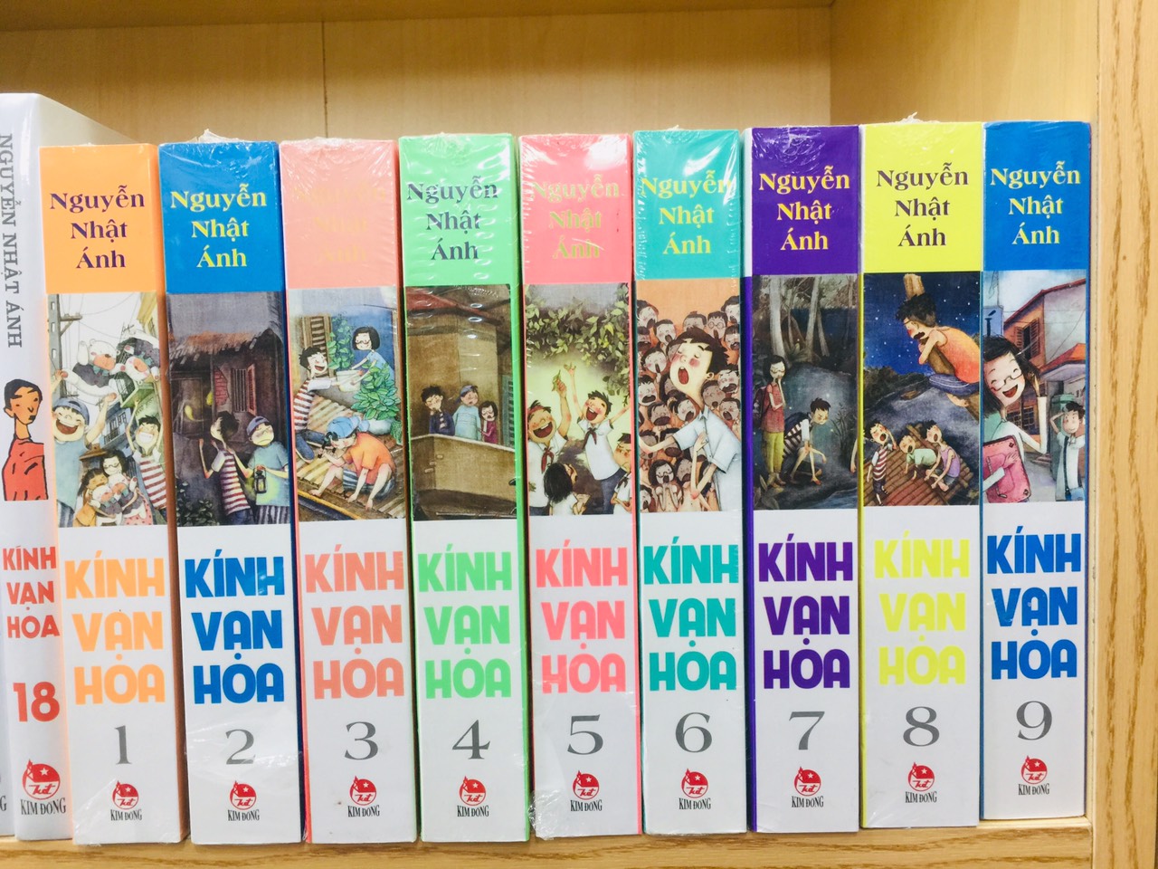 Bộ 9 tập Kính vạn hoa 