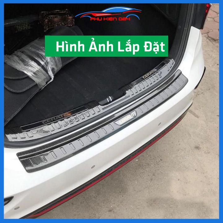Ốp chống trầy cốp Cerato 2019-2020-2021-2022 thép không gỉ vân Cacbon bảo vệ xe chống va đập
