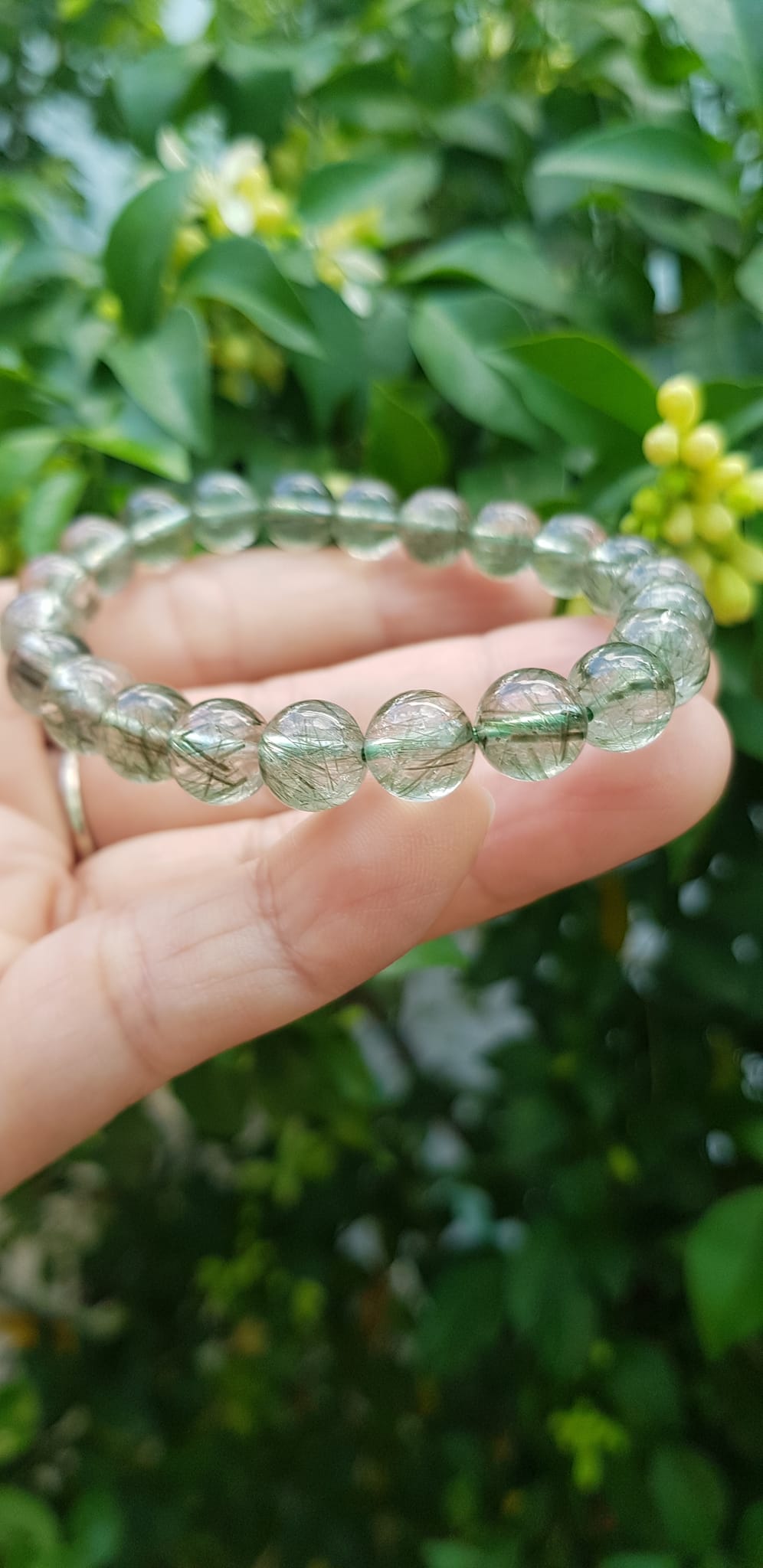 Vòng thạch anh tóc xanh tự nhiên trong bóng nhuyễn mượt đẹp Size vòng 8mm Nữ mệnh Thủy Mộc hỏa đeo ạ