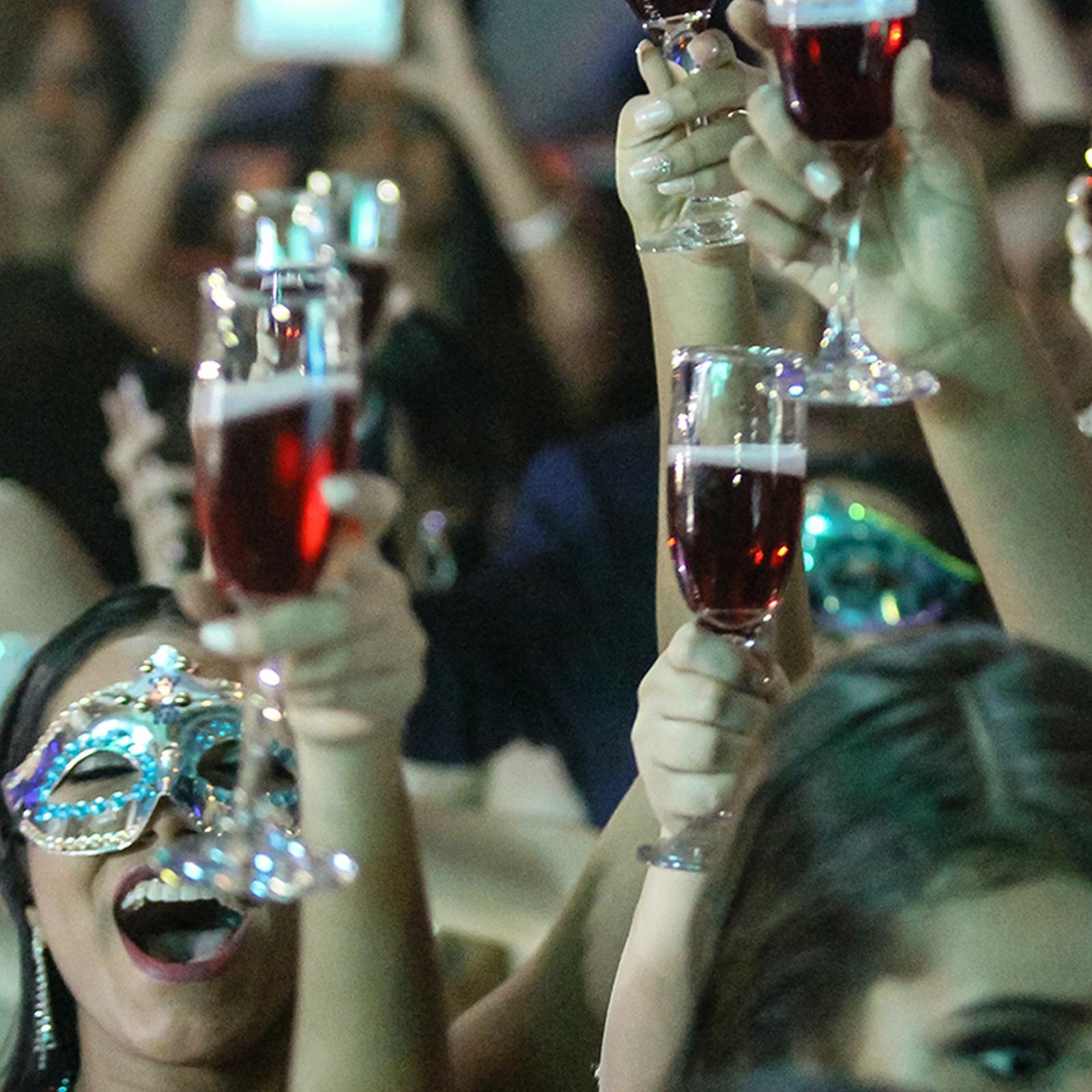 Half   Costume Cosplay Masquerade for Festivals