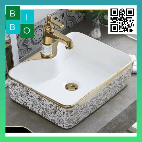 Chậu lavabo vuông đặt bàn hoa văn vàng