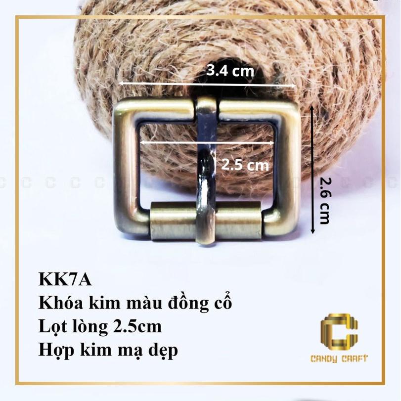 Khóa kim màu đồng cổ