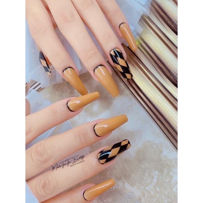 Nail Box _ kẻ họa tiết