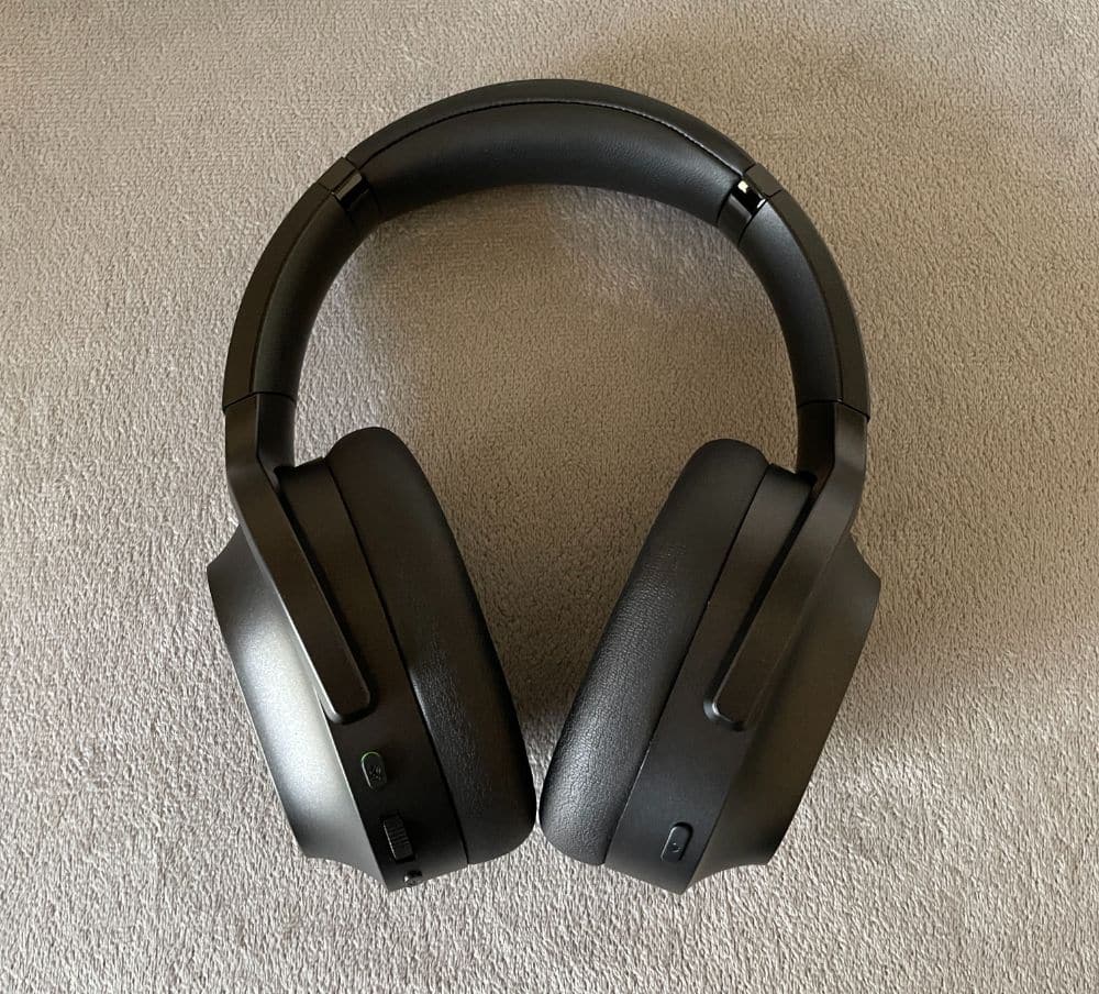 Tai nghe Razer Barracuda Pro