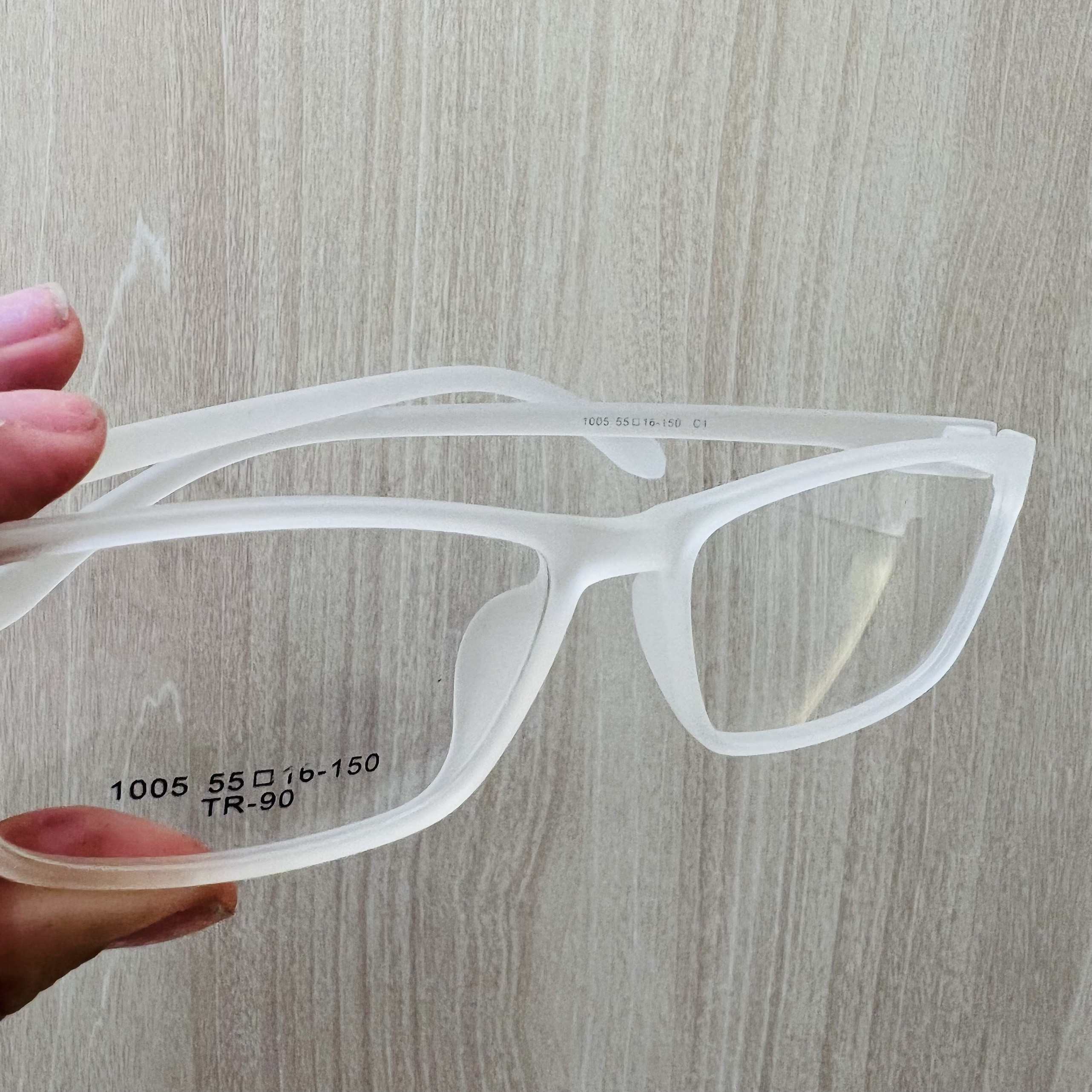Gọng kính nhựa tr90 siêu nhẹ siêu bền thời trang OURESS - 1005