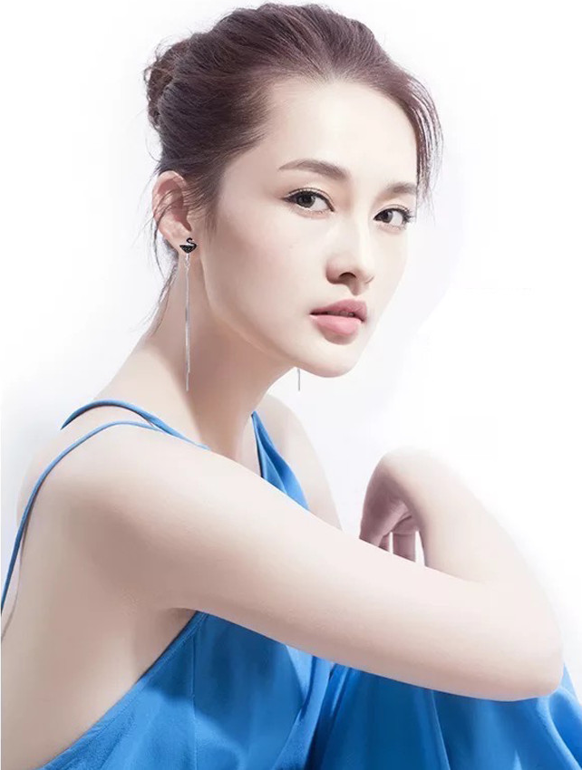 Bông Tai Bạc Ý S925 Hình Thiên Nga Đen Style Hàn Quốc BT41