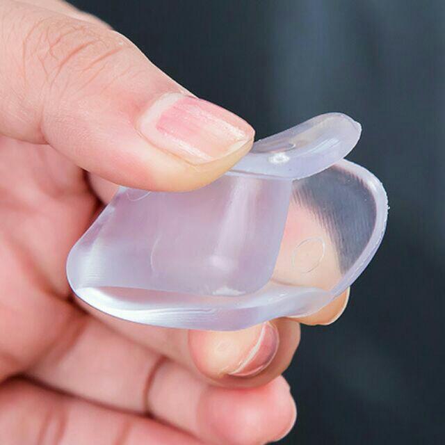 Bộ 4 miếng bọc cạnh bàn silicon - 5cm x 4cm x 2cm