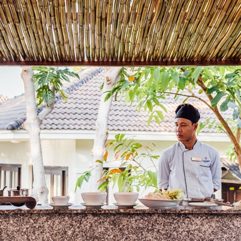 Lotus Mũi Né Resort & Spa 4* - Buffet Sáng, Hồ Bơi Lớn, Bãi Biển Riêng, Gần Phan Thiết & Các Điểm Tham Quan