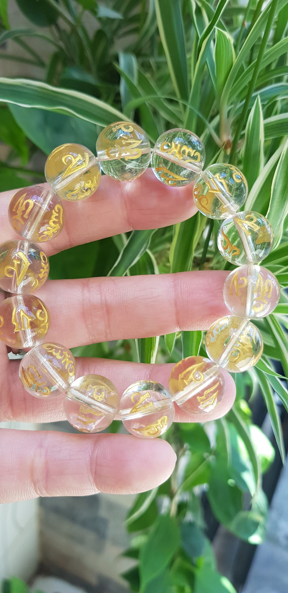 Vòng Tay Nam Màu Trắng khắc chữ Vàng sáng đẹp Size 14mm 14 hạt hợp Các Anh mạng Kim mạng Thủy đeo may mắn ạ