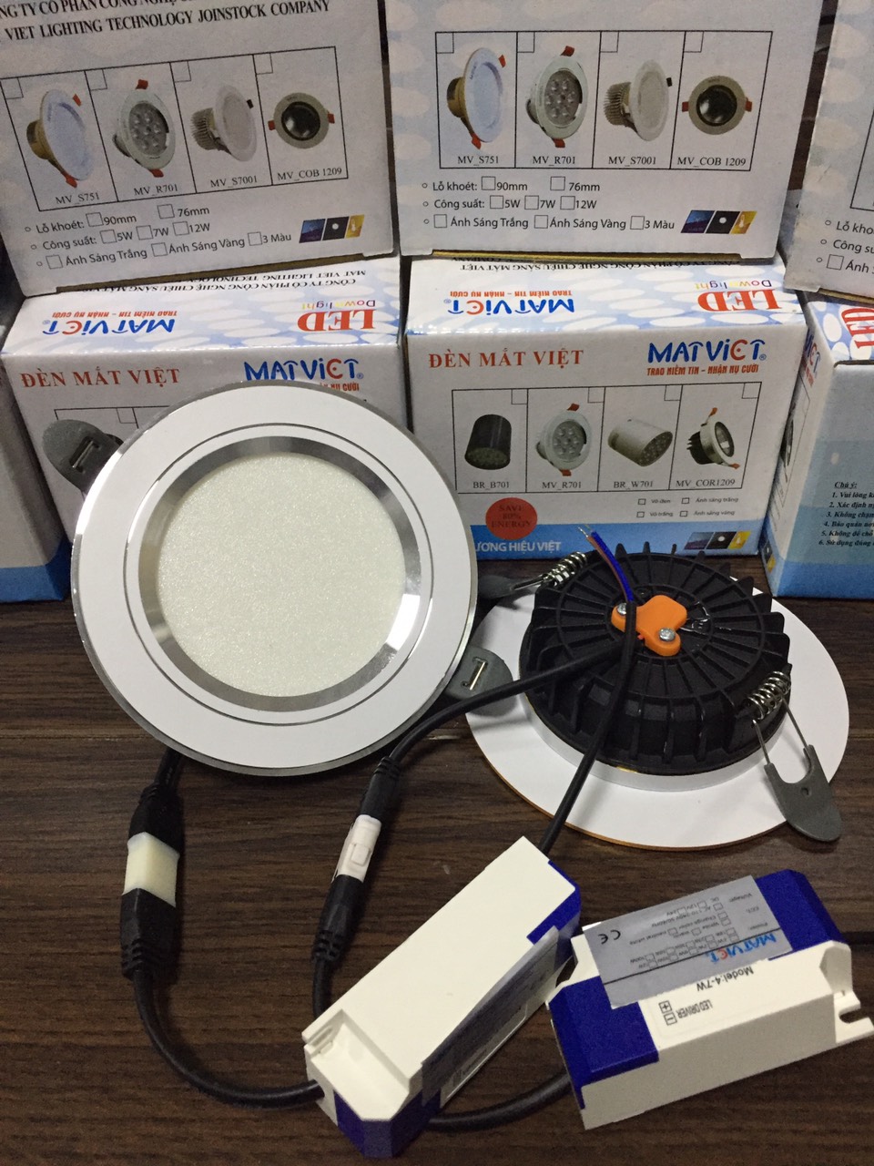Đèn Led Âm Trần MẮT VIỆT MV-D708-DM 7W Đổi Mầu Lỗ Khoét 90mm