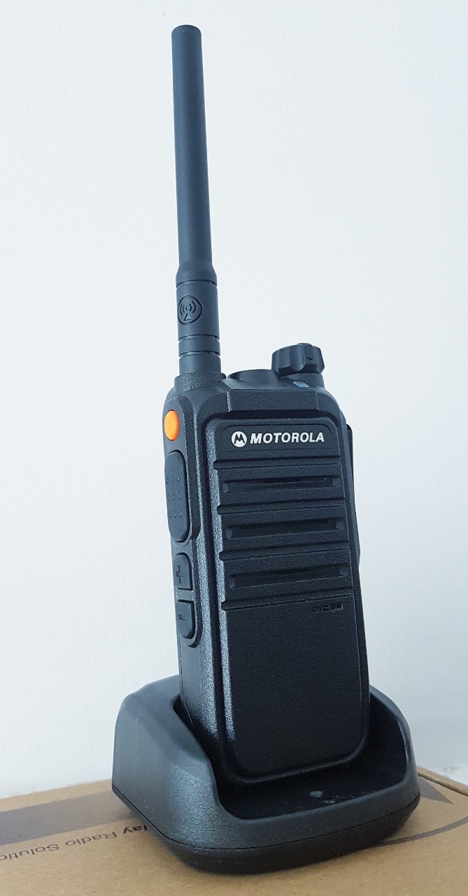 Bộ 8 máy bộ đàm Motorola CP 102 (chính hãng)