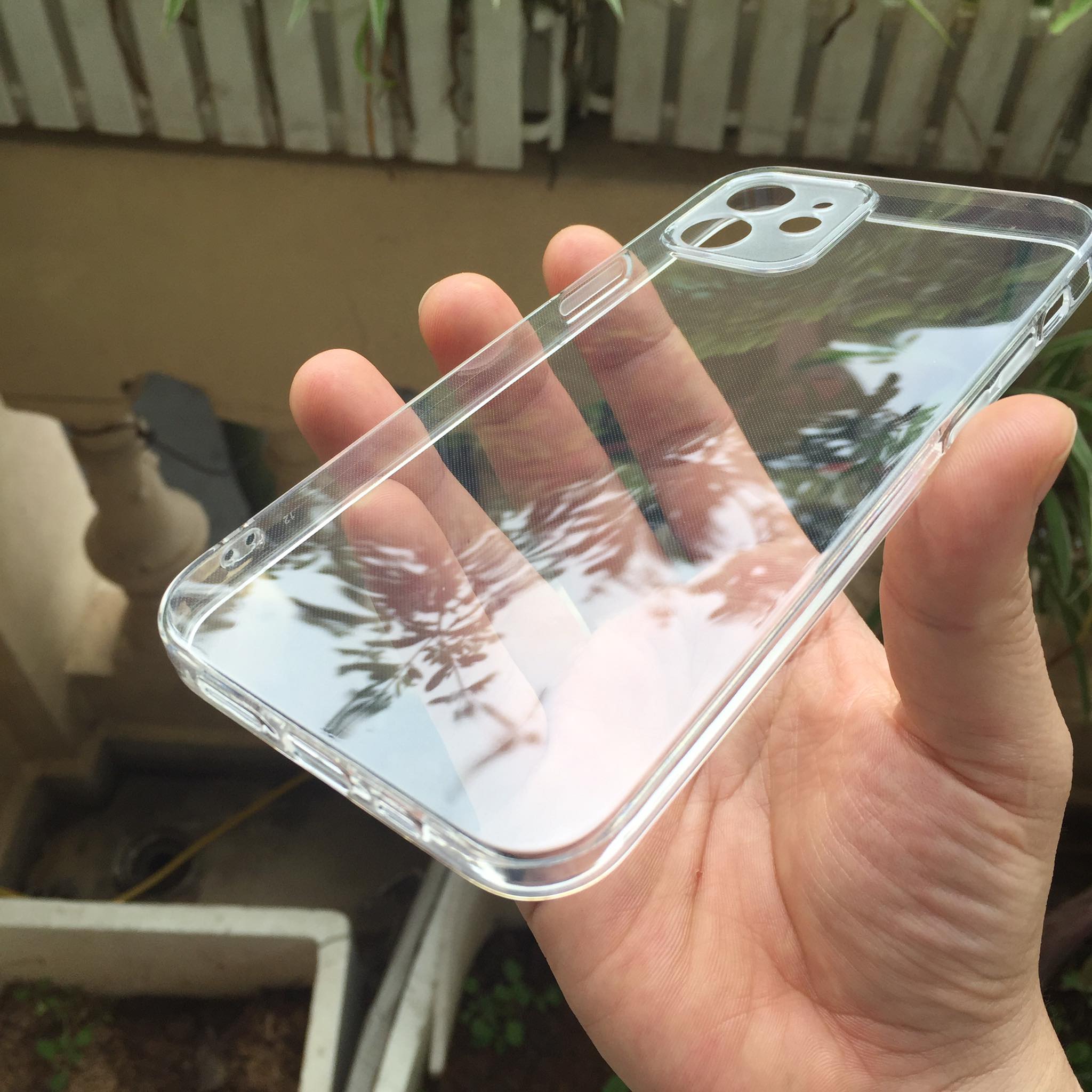 Ốp lưng silicon Gor cho Apple iPhone 12 6.1 inch siêu mỏng, có gờ bảo vệ camera- Hàng nhập khẩu