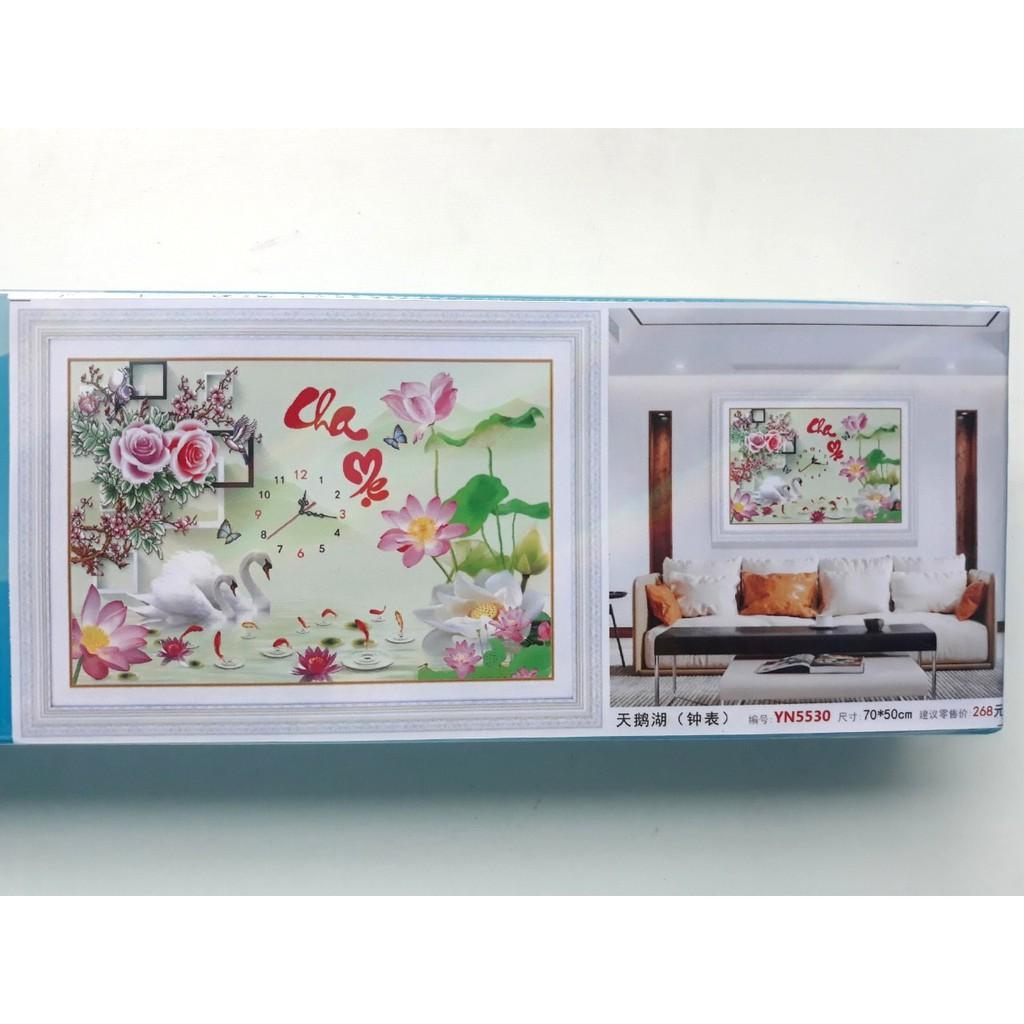 Tranh đính đá đồng hồ cha mẹ hoa sen YN5530 - 70 x 50 cm - chưa đính