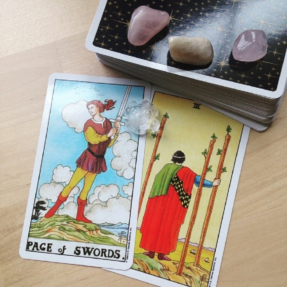 Bộ Bài Tarot Universal Waite Đá Thanh Tẩy