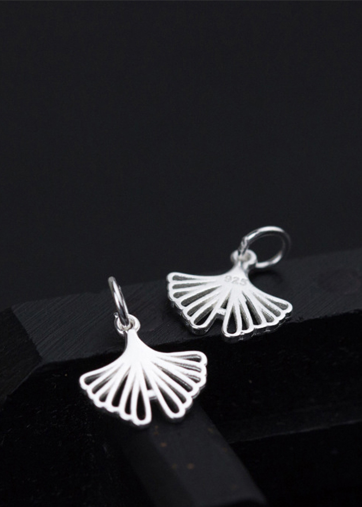 Combo 5 cái charm bạc hình đuôi cá treo - Ngọc Quý Gemstones