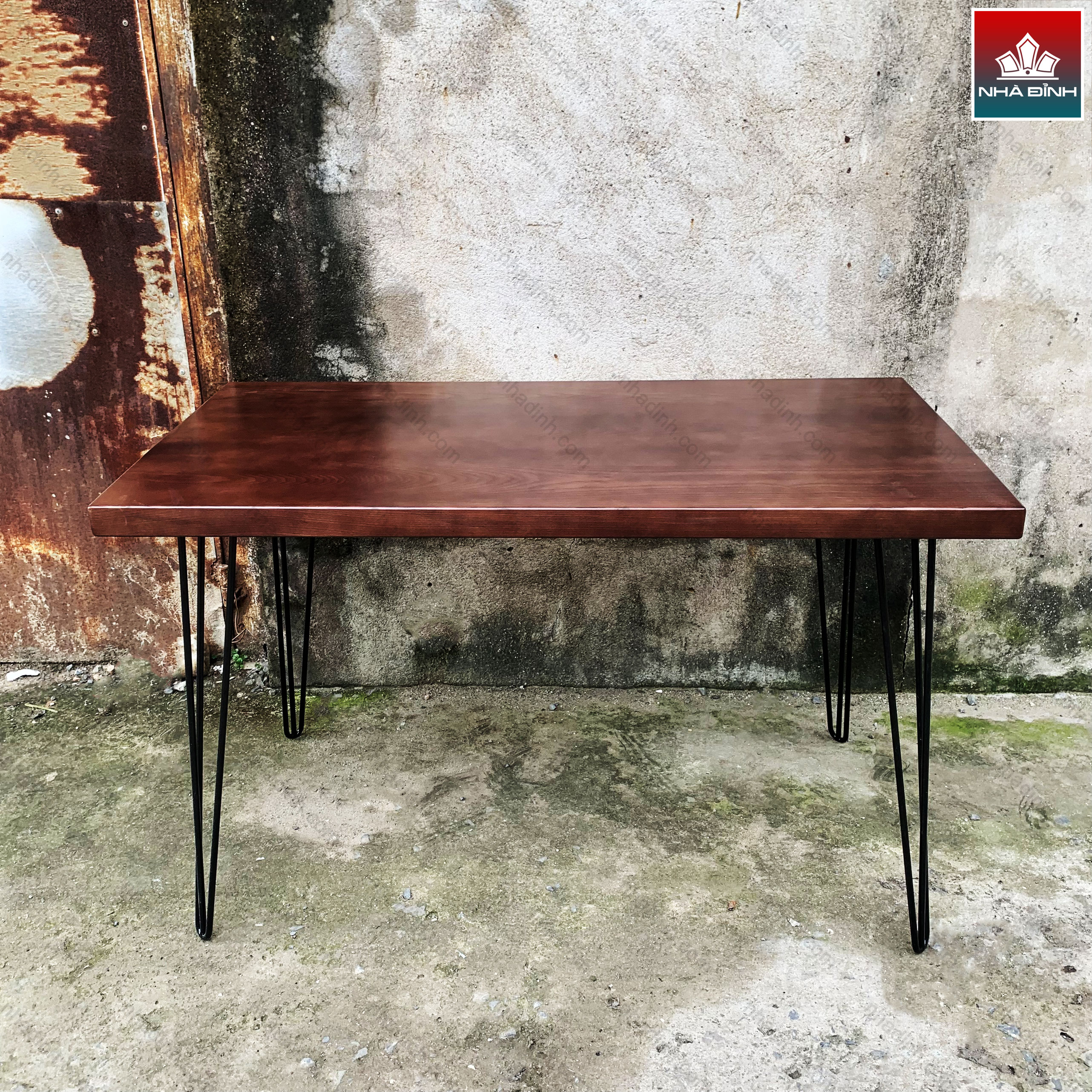 Bàn Làm Việc Gỗ Tần Bì  Sơn Đậm Dài 120 Rộng 60 Cao 75