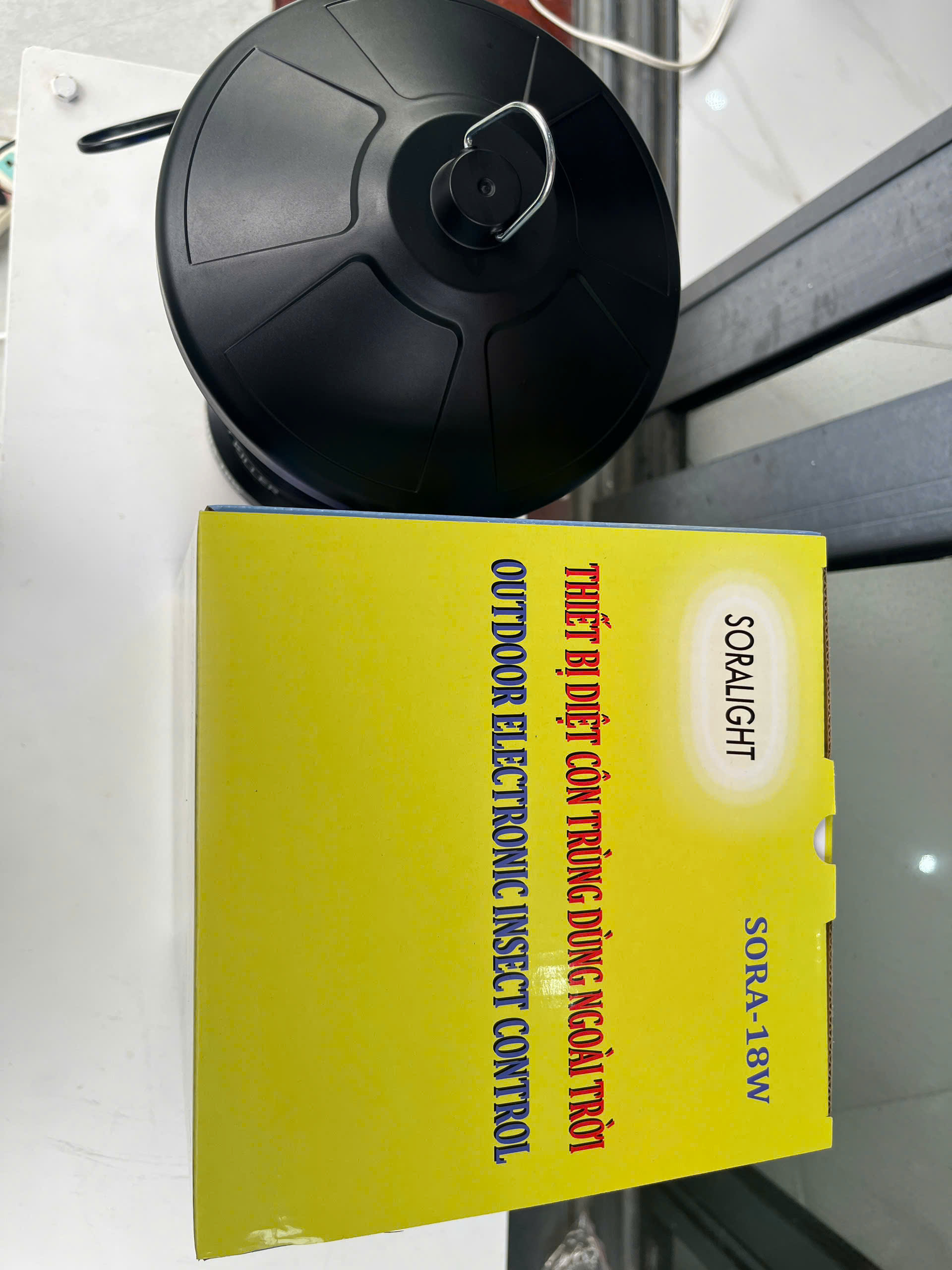 Đèn diệt côn trùng sân vườn SORA-18W