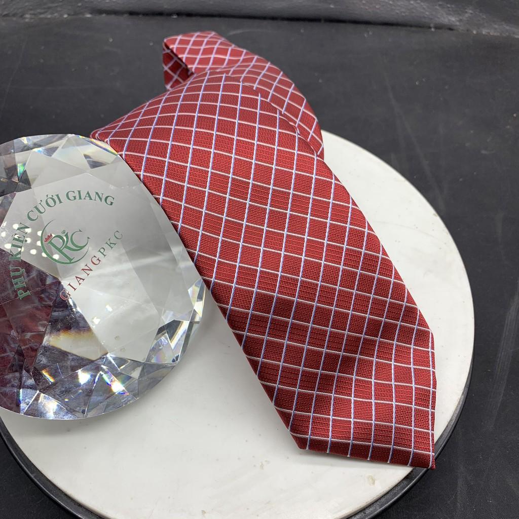 Phụ kiện nam cà vạt nam bản 8cm Giangpkc tháng 5-2021- cà vạt đỏ đô kẻ trắng xanh