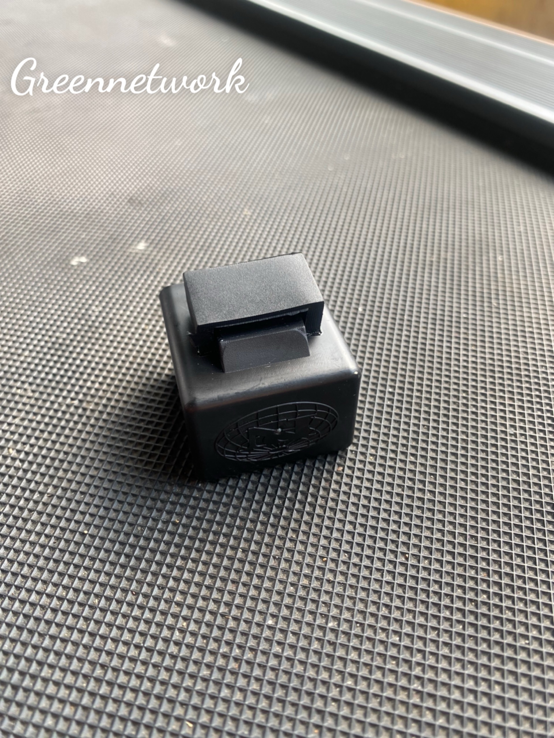 Cục chớp xi nhan điện tử 12v điều chỉnh tốc độ nháy xinhan